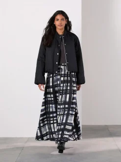 À carreaux Crème/bleu marine - Jupe maxi plissée en satin