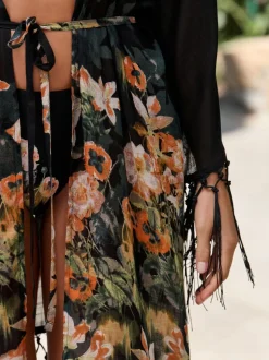 B by Ted Baker Kimono à glands en viscose noir fleuri Koi