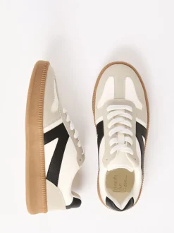 Blanc - Baskets de sport Friends Like These à lacets rétro à semelle en gomme