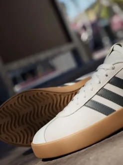 Blanc éteint - Adidas VL Court 3.0 Formateurs