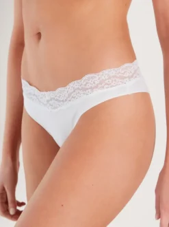 Blanc/Noir/Gris - Lot de 4 culottes en coton et dentelle