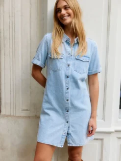 Bleu Chrome - Robe Vero Moda en jean boutonnée à manches courtes