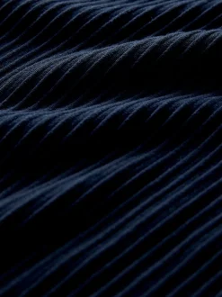 Bleu marine - Polo texturé élégant à col zippé