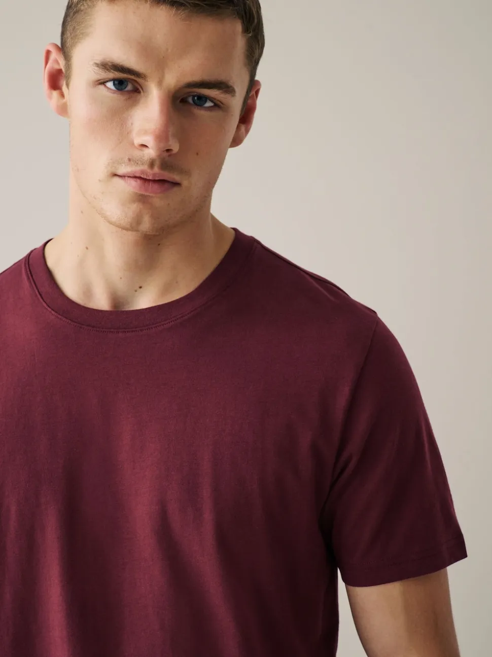 Bleu marine/ Bleu sarcelle/ Blanc/ Noir/ Vert/ bordeaux - Ajustement régulier - Lot de t-shirts essentiels en coton 6