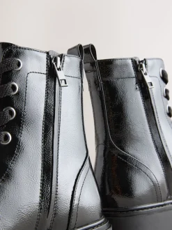 Brevet noir - Bottes à lacets Forever Comfort®