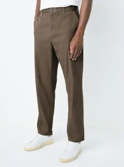 Brun clair - Coupe fuselée régulière - Pantalon chino stretch