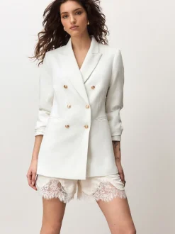 Champagne doré - Short en satin avec bordure en dentelle