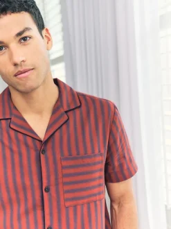 Chelsea Peers pyjama court à rayures floues