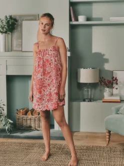 Chemise de nuit Laura Ashley en coton festonné