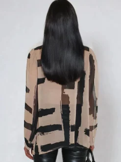 Chemise Religion Carolina avec col volanté à rayures abstraites