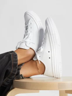 Converse Chuck Taylor All Stars Leather Ox Trainers