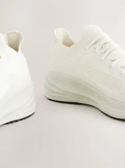 Crème - Baskets en maille