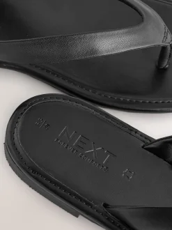 Cuir noir - Sandales à entredoigt carré