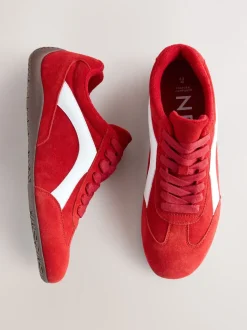 Daim rouge - Baskets à lacets Forever Comfort® en cuir à semelle slim