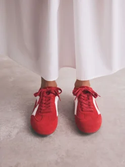 Daim rouge - Baskets à lacets Forever Comfort® en cuir à semelle slim