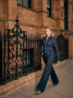 Délavage bleu - Combinaison en Denim ceinturée à Jambe large