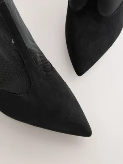 Détail en maille noire - Bottes à bout pointu avec barre en T