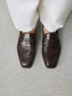 Effet croco Marron chocolat - Mocassins Forever Comfort® à bout carré