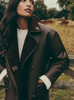 Friends Like These Veste oversize doublée de borg à boutons sur le devant