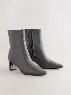 Gris - Bottines à talons Forever Comfort® avec bout ciselé