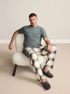 Gris - Chaussons mocassins Signature en daim avec bordure en tissu