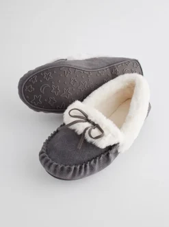 Gris - Chaussons style mocassins en daim