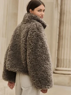 Gris - Veste zippée à col cheminée en fausse fourrure