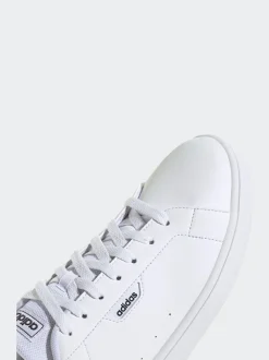 Hors blanc - Adidas Urban Court Trainers