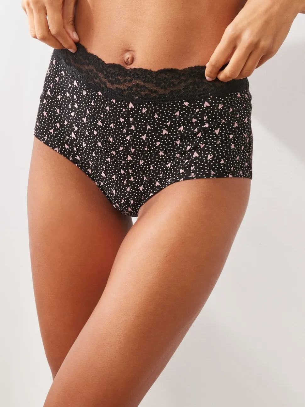 Imprimé cœurs noir/rose - Lot de 4 culottes en coton et dentelle