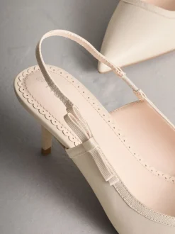 ivoire - Chaussures à talons Forever Comfort® à bout pointu et bride arrière