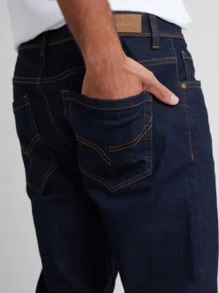 Jean Threadbare Coupe ajustée