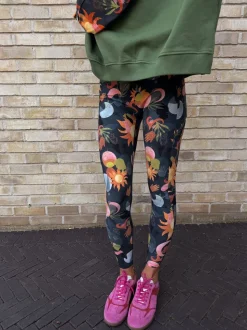 Legging Never Fully Dressed