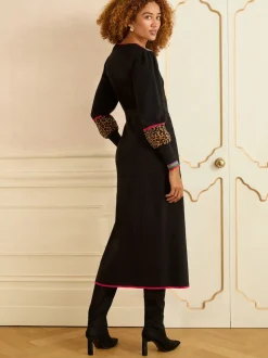 Love & Roses Robe mi-longue en maille à col en V