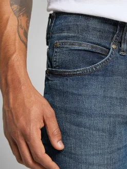 Maddox - Lee Straight Fit Extreme Motion Jeans