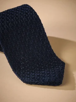 marine - Cravate Signature en soie texturée