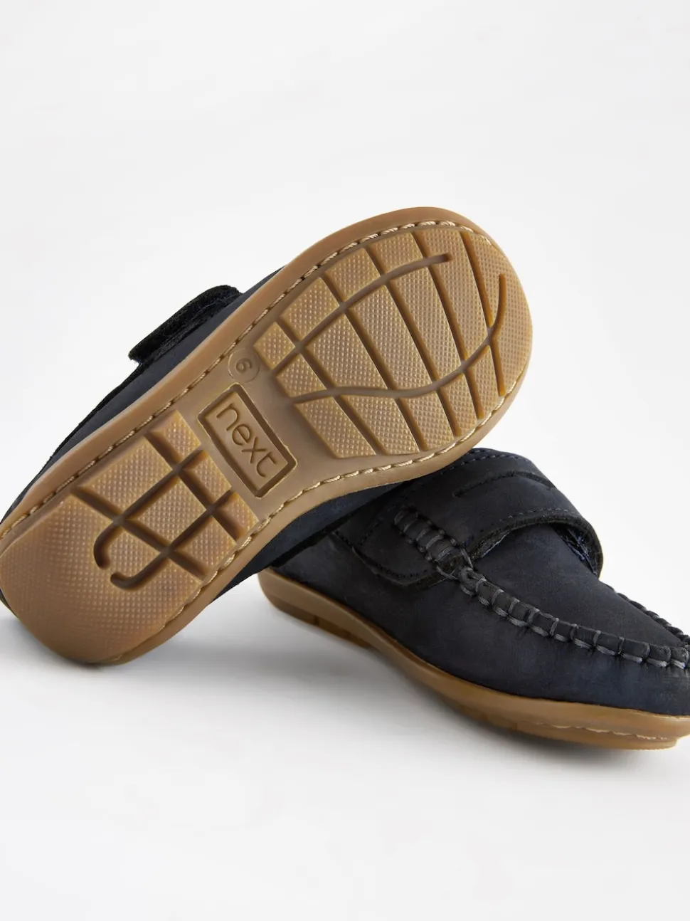 marine - Mocassins penny en cuir avec fermeture tactile et rapprochée