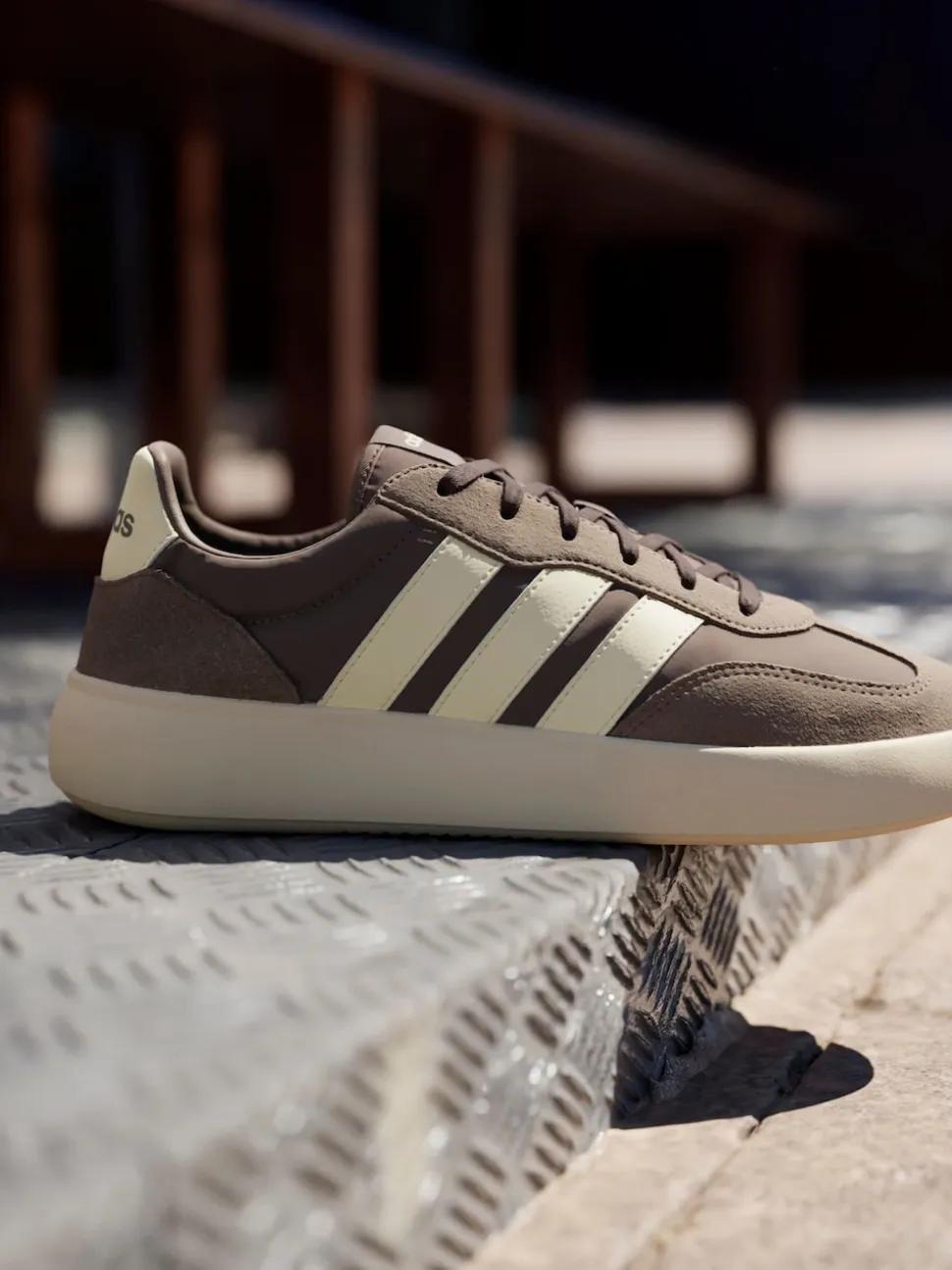 Marron - adidas Barreda Decode Trainers