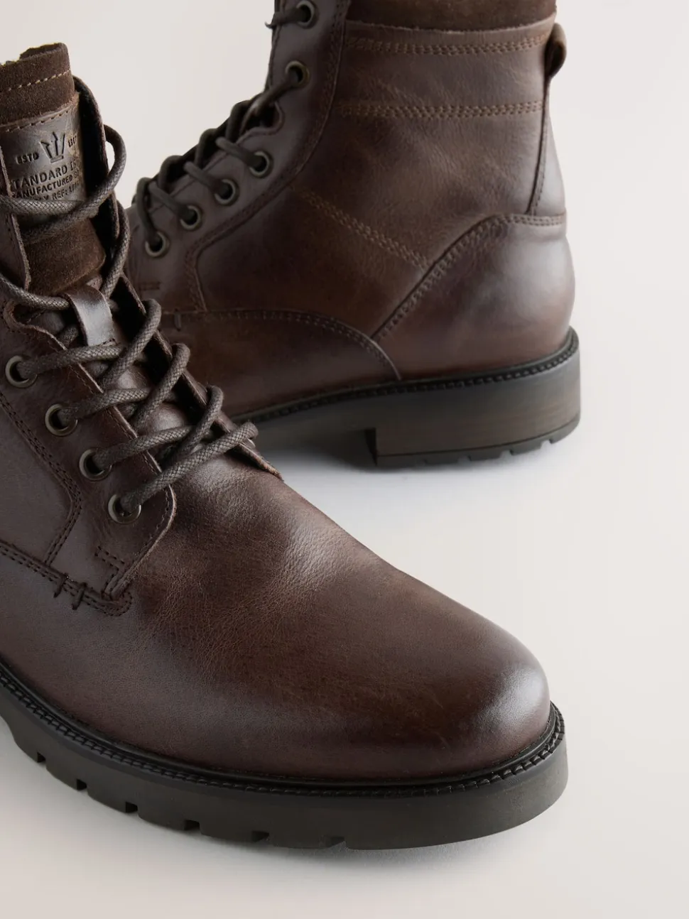 Marron - Bottes zippées en cuir doublées de peau de mouton