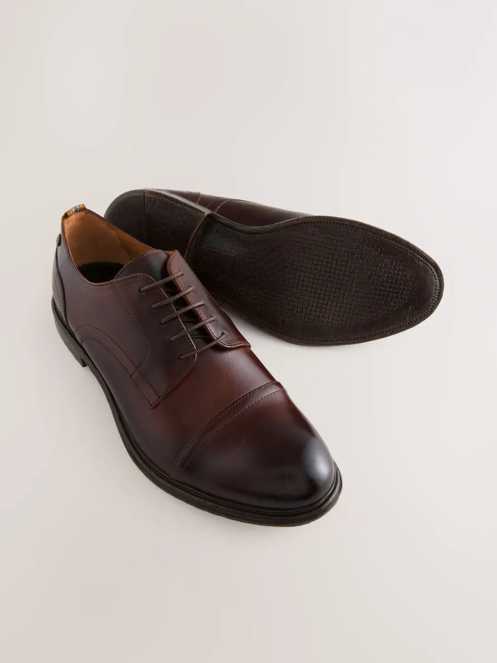 Marron - Chaussures à bout en cuir