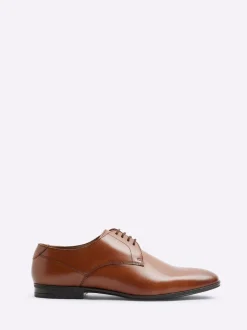 Marron - Chaussures Derby habillées en cuir coupe large River Island