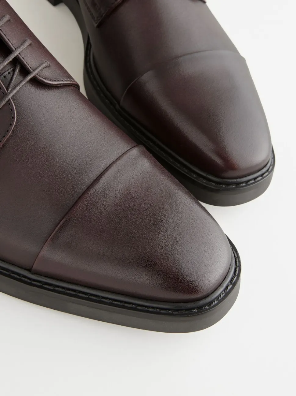 Marron - Chaussures en cuir à bout rapporté