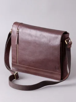 Marron - Lakeland Leather Large Keswick Leather Messenger Bag