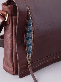 Marron - Lakeland Leather Large Keswick Leather Messenger Bag