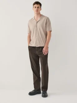 Marron - Pantalons chinos extensibles plissés simples