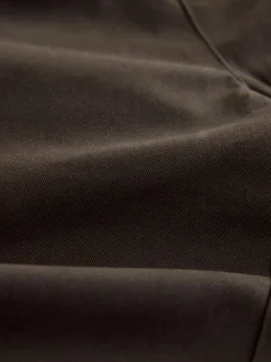 Marron - Pantalons chinos extensibles plissés simples
