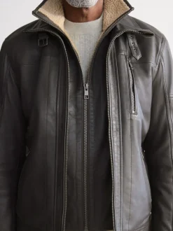 Marron - Veste en cuir Signatures à quatre poches doublée Borg