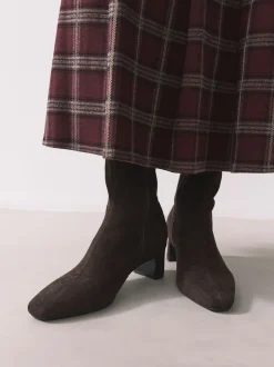 Marron chocolat - Bottes chaussettes à talon bloc et bout ciselé