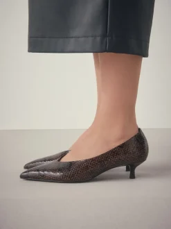 Marron chocolat - Chaussures à talons Kitten heel à bout pointu