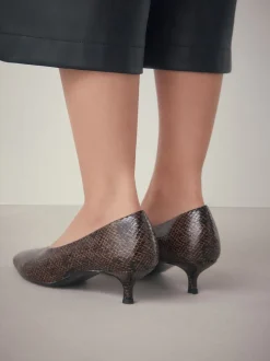 Marron chocolat - Chaussures à talons Kitten heel à bout pointu