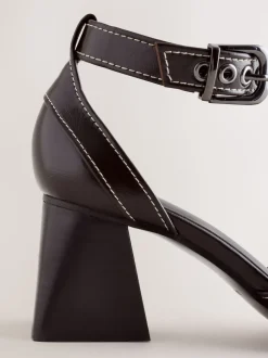 Marron chocolat - Chaussures à talons carrés Forever Comfort® à bout pointu